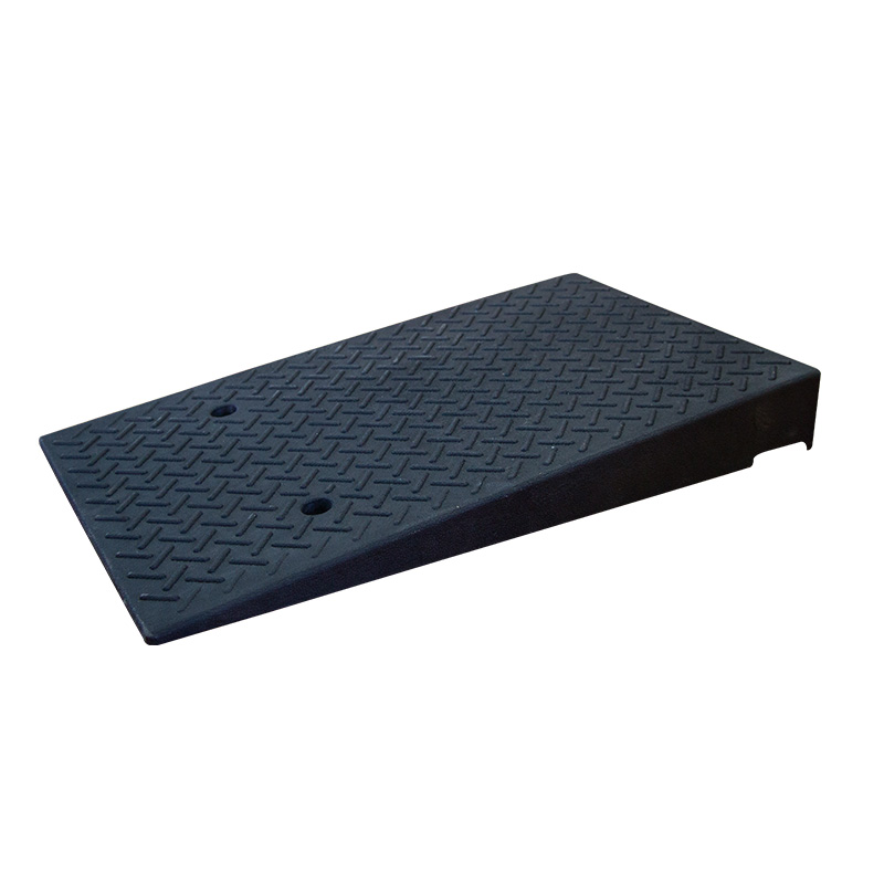 De nieuwe aanbieding Eenvoudige installatie Curb Ramp Wheel Chair Car Trailer Curb Ramp