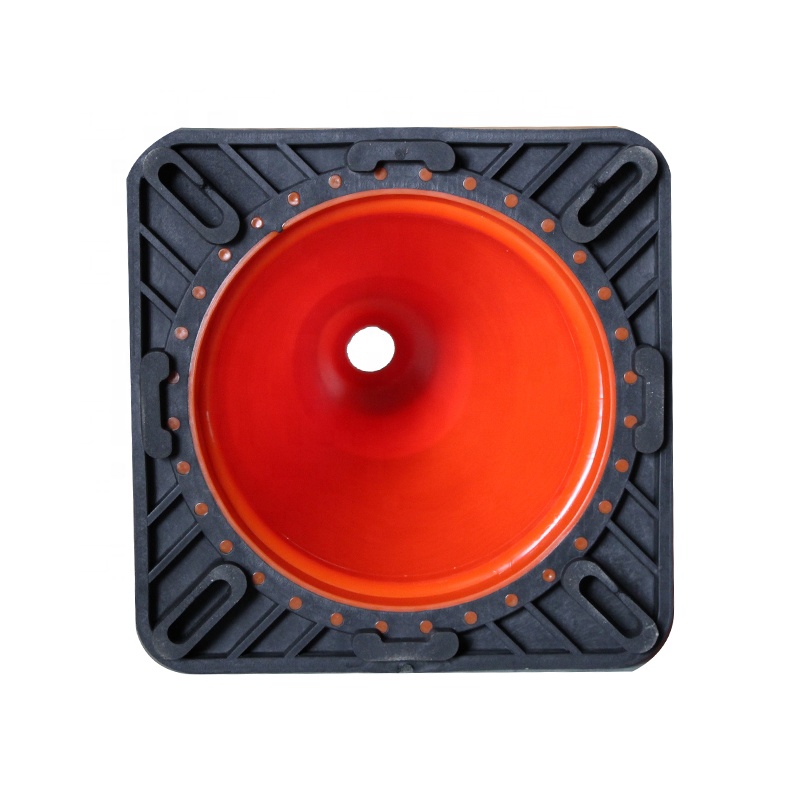 De nieuwe opvouwbare veiligheidsflexibele rode snelweg Road Custom Traffic Cone